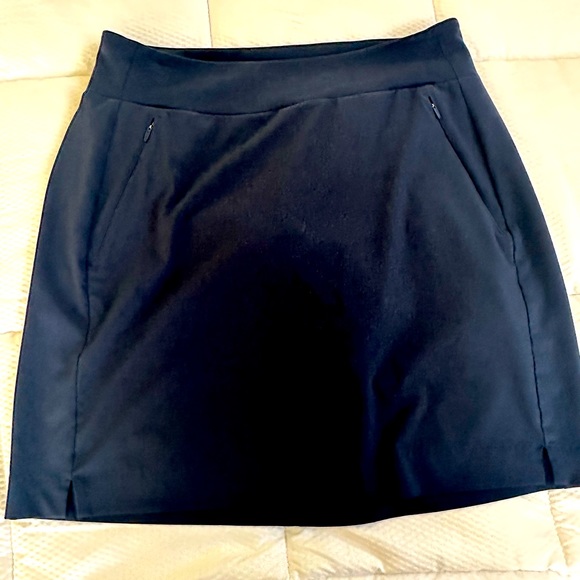 Athleta Soho Scort Navy Blue - Picture 4 of 7